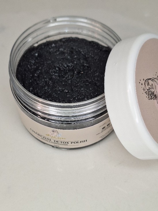 Charcoal Detox Polish - Detox & Purification 02 Charcoal Detox Polish: Detox & Purification